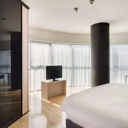 Doubletree By Hilton - Plaza 4*
