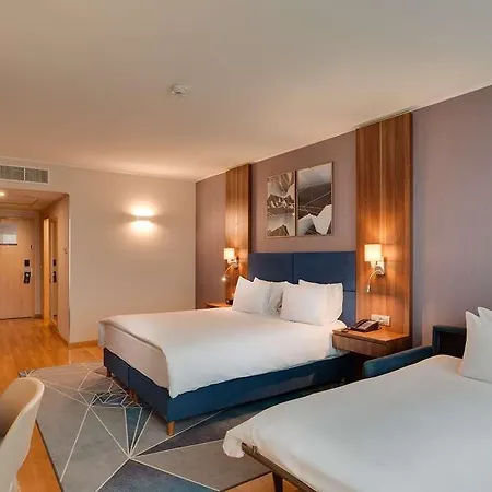 Doubletree By Hilton - Plaza Hotel 4*
